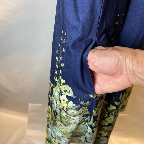 Chic Floral Midi Dress in Navy and Yellow with pockets - Picture 3 of 9